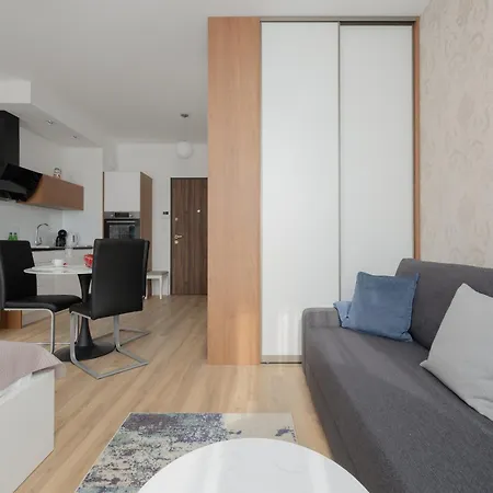 Holzera 6 Close To Medicover And Paley