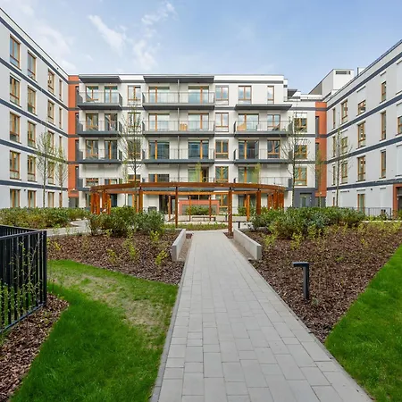 Holzera 6 Close To Medicover And Paley *