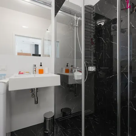 Apartment Holzera 6 Close To Medicover And Paley Warsaw